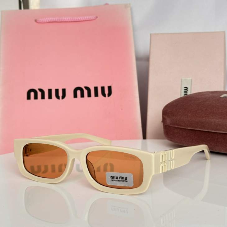 Picture of Miu Miu Sunglasses _SKUfw79338382fw